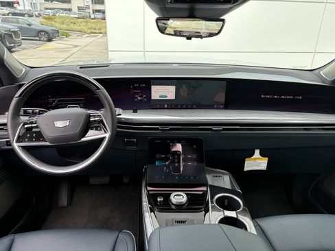 New 2025 Cadillac Escalade IQ Sport 2 w/ LPO, ONYX Package AWD/4WD image 22