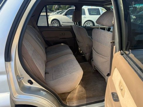 Used 2000 Toyota 4Runner SR5 AWD/4WD image 13