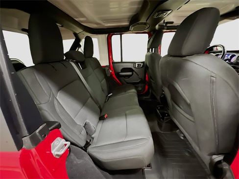 Used 2021 Jeep Wrangler Unlimited Sport image 24
