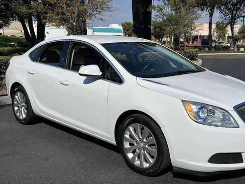 Used 2015 Buick Verano FWD image 36