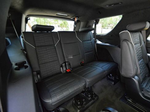 Used 2026 Cadillac Escalade Platinum Sport w/ LPO, ONYX Package AWD/4WD image 77