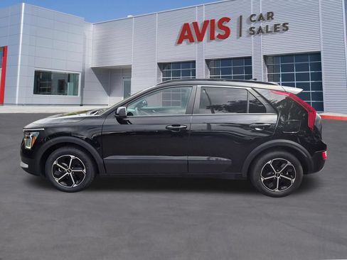 Used 2025 Kia Niro LX FWD image 10
