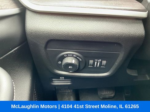 Used 2023 Jeep Grand Cherokee L Limited image 24