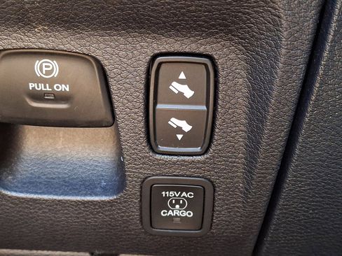 Used 2021 RAM 1500 Limited AWD/4WD image 25
