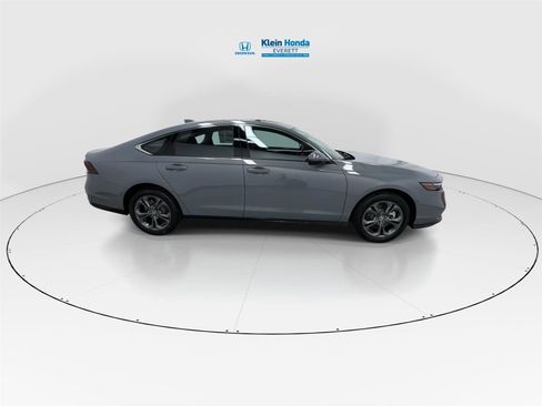 New 2026 Honda Accord EX-L image 3