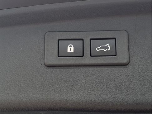 Used 2025 Subaru Outback Onyx Edition XT AWD/4WD image 6