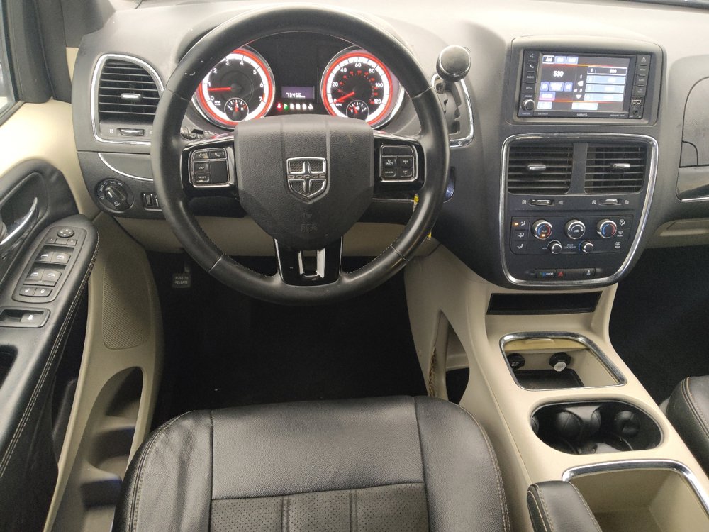 Used 2019 Dodge Grand Caravan SXT FWD image 22