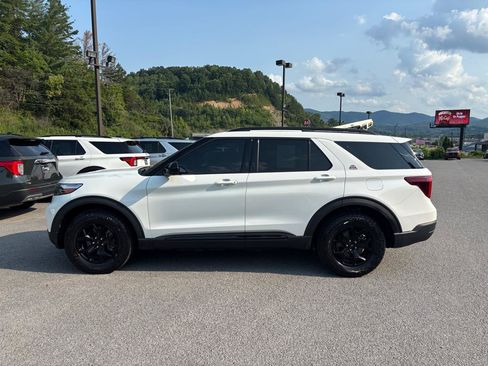 Used 2023 Ford Explorer Timberline w/ Timberline Technology Package AWD/4WD image 2