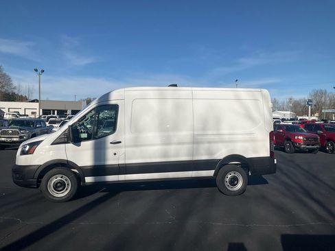 New 2026 Ford Transit 250 148 Medium Roof RWD image 8