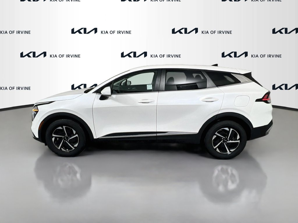 Used 2025 Kia Sportage LX FWD image 5