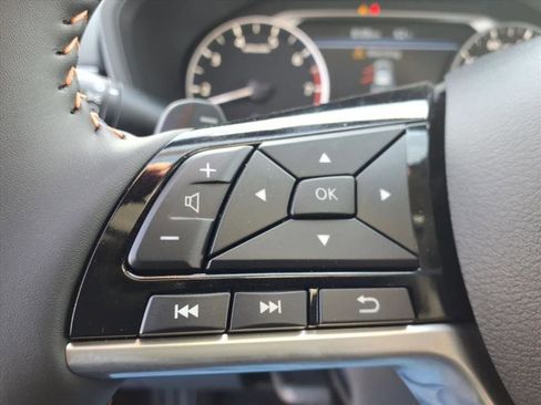 New 2025 Nissan Altima 2.5 SR w/ SR Premium Package image 21