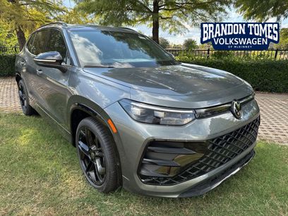New 2025 Volkswagen Tiguan SE R-Line