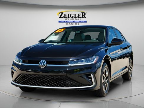 Used 2025 Volkswagen Jetta S FWD image 3
