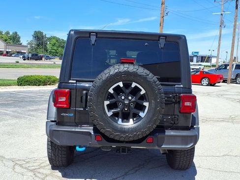 Used 2024 Jeep Wrangler Unlimited Rubicon 4xe AWD/4WD image 21