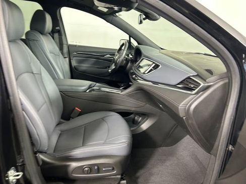Used 2024 Buick Enclave Essence w/ Experience Buick Package image 29