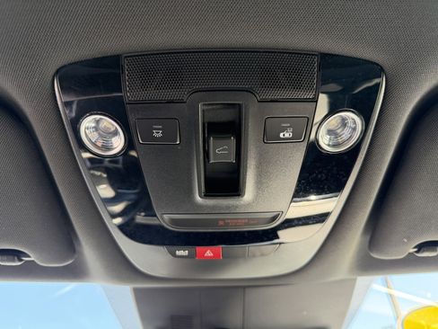 Used 2025 Kia K5 GT w/ GT1 Package FWD image 34