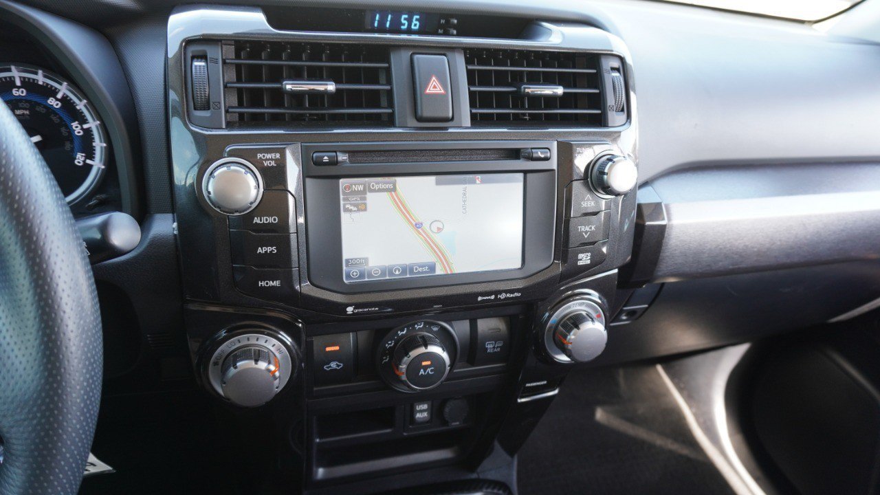 Used 2019 Toyota 4Runner TRD Off-Road Premium AWD/4WD image 17