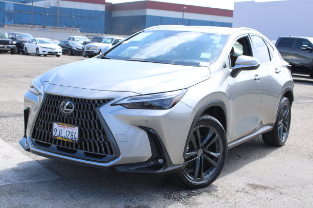 Used 2024 Lexus NX 450h+ AWD w/ Vision Package image 8