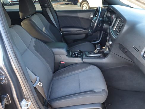 Used 2022 Dodge Charger SXT w/ Blacktop Package RWD image 35
