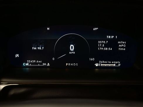 Used 2023 Lincoln Nautilus FWD w/ Premium Package image 18