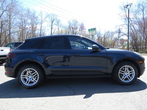 Used 2017 Porsche Macan AWD/4WD image 4