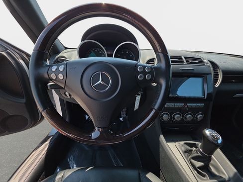 Used 2005 Mercedes-Benz SLK 350 image 13