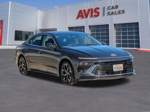 Used 2025 Hyundai Sonata SEL image 3