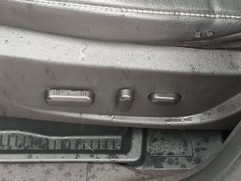 Used 2018 Ford C-MAX Titanium w/ Equipment Group 301A image 17