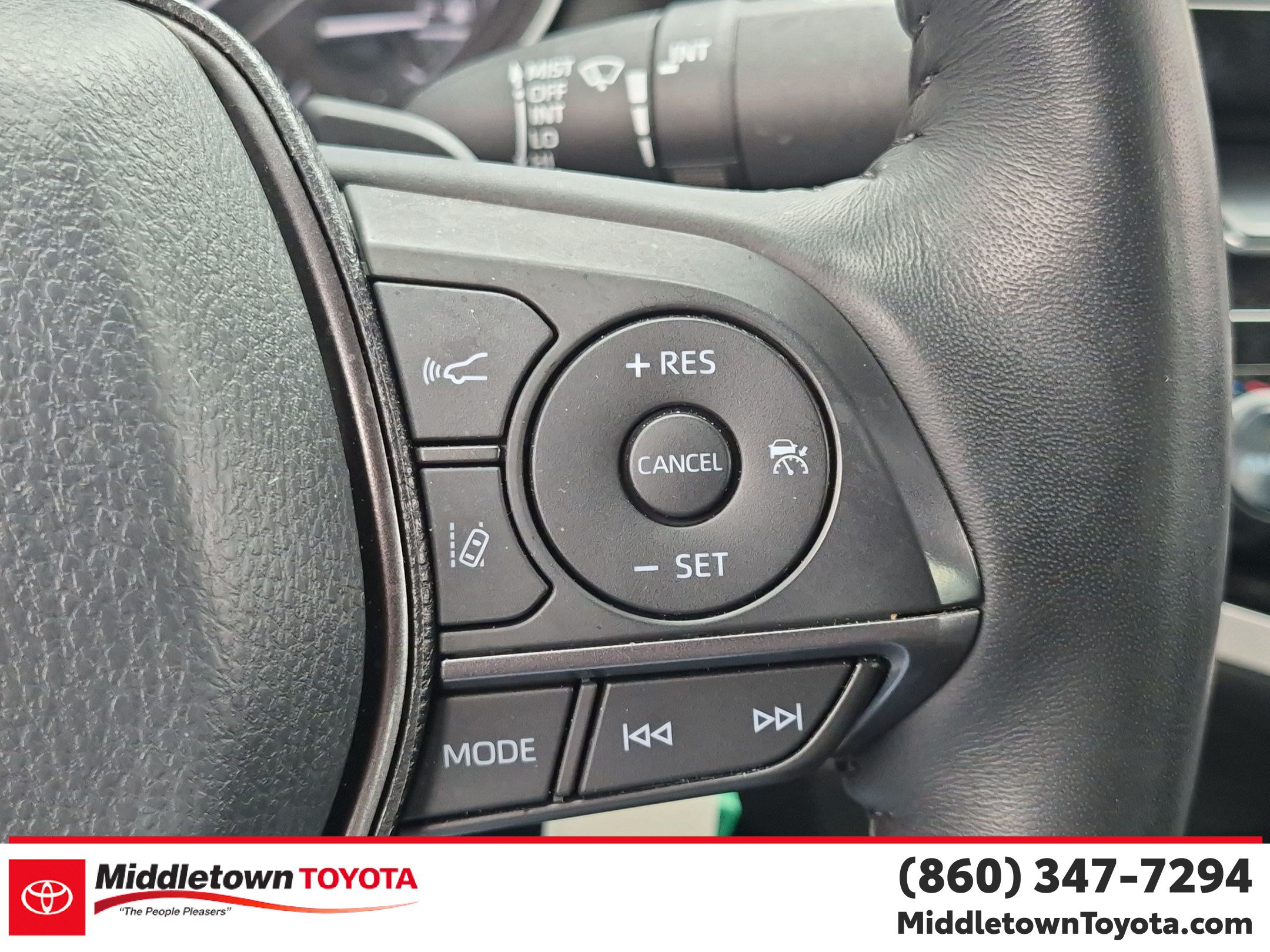 Used 2024 Toyota Camry SE w/ Cold Weather Package FWD image 20