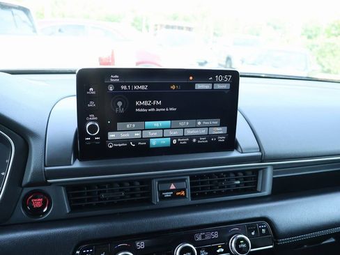 Used 2023 Honda Pilot Elite image 21