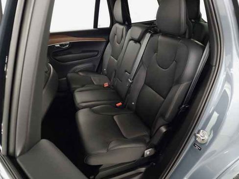 Certified 2023 Volvo XC90 B6 Core w/ Protection Package Premier image 39