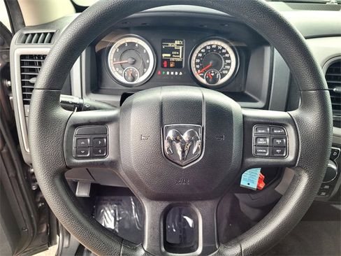 Used 2017 RAM 1500 Express image 25