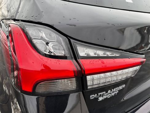 Used 2024 Mitsubishi Outlander Sport ES image 19
