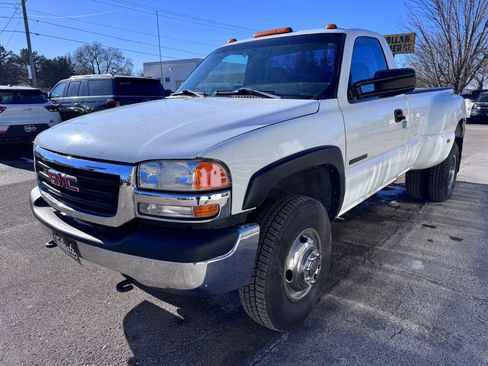 Used 2001 GMC Sierra 3500 SL image 4