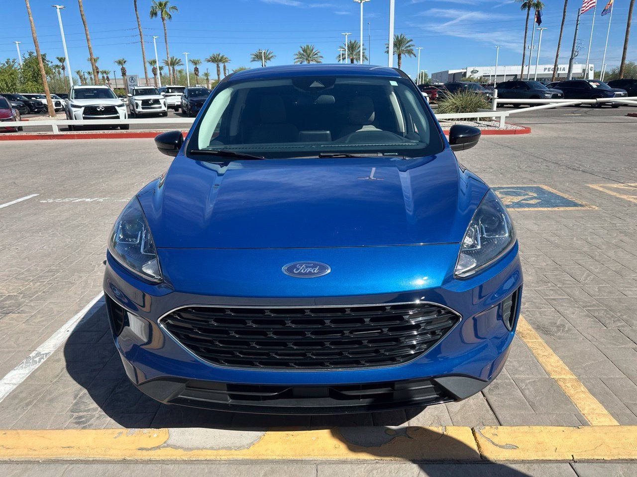 Used 2022 Ford Escape SE w/ SE Sport Appearance Package FWD image 6