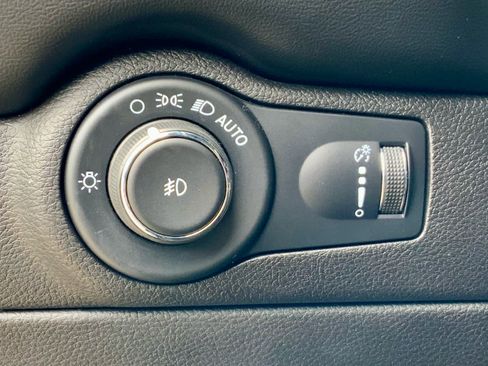 Used 2021 Dodge Durango SXT AWD/4WD image 45