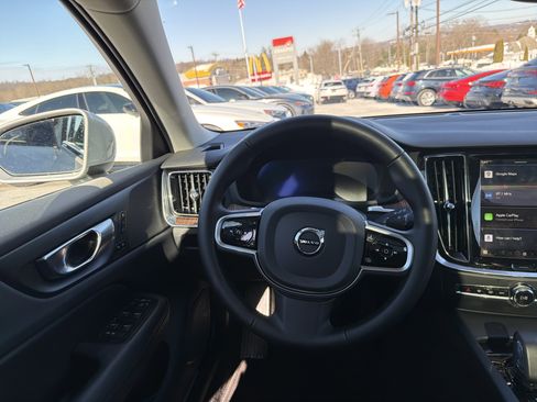 Certified 2025 Volvo V60 B5 Cross Country Plus image 7