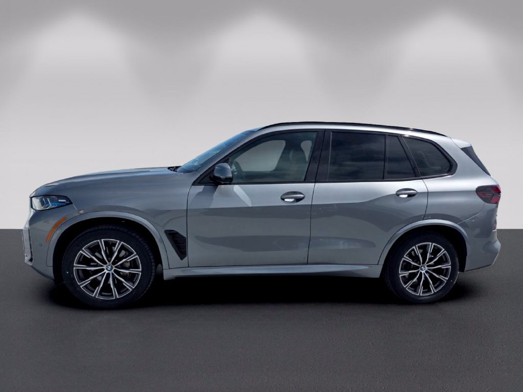 Certified 2025 BMW X5 sDrive40i w/ M Sport Package RWD image 7