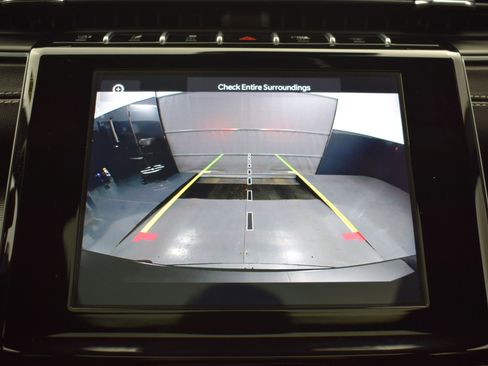 Used 2024 Jeep Grand Cherokee L Altitude image 22