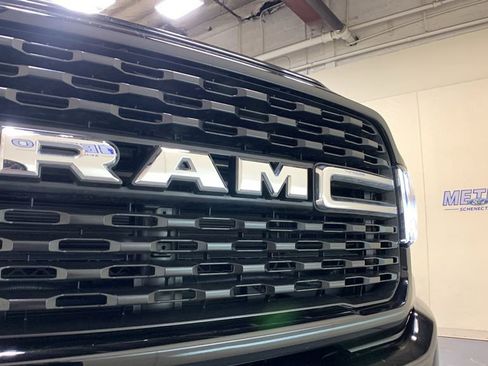 Used 2024 RAM 2500 Big Horn w/ Level 2 Equipment Group image 46