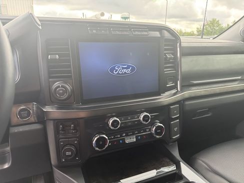 Used 2024 Ford F350 Lariat w/ Lariat Ultimate Package AWD/4WD image 13