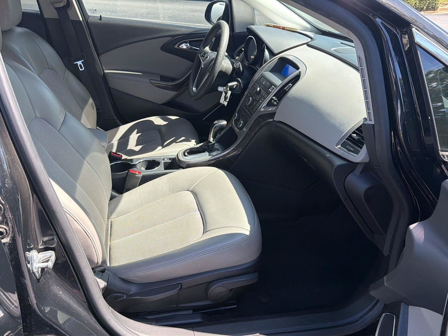 Used 2016 Buick Verano FWD image 13