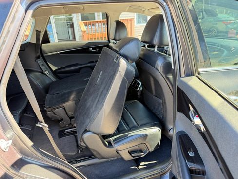 Used 2019 Kia Sorento EX AWD/4WD image 42