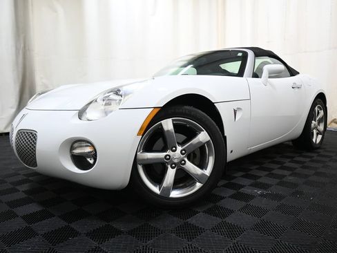 Used 2008 Pontiac Solstice Convertible w/ Preferred Package RWD image 21