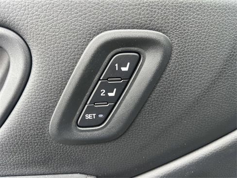 Used 2025 Honda Pilot Touring image 53