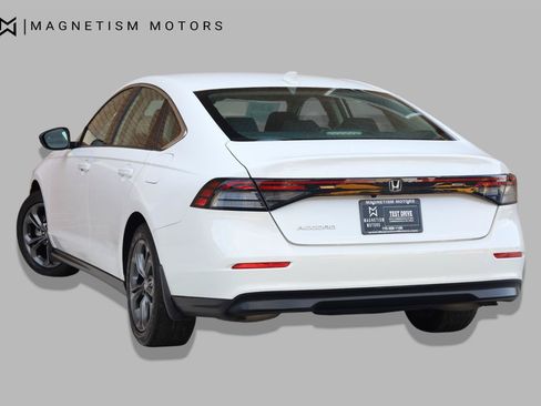 Used 2023 Honda Accord EX image 9