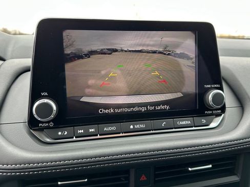 Used 2026 Nissan Rogue SV w/ SV Premium Package image 17