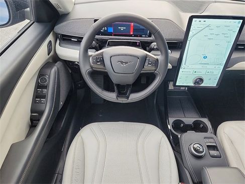 Used 2021 Ford Mustang Mach-E Premium image 11