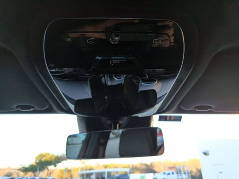 Used 2024 Mercedes-Benz GLC 300 image 28