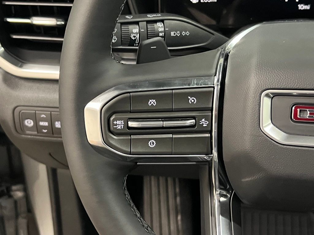 New 2027 GMC Terrain Elevation FWD image 17